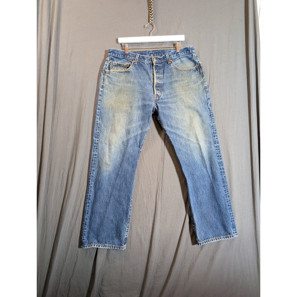 LEVIS 501  Mens  Blue Jeans size 38x30 Straight Leg